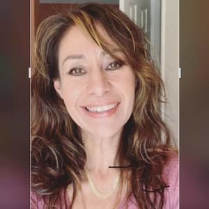 Meet your Posher, Rocio